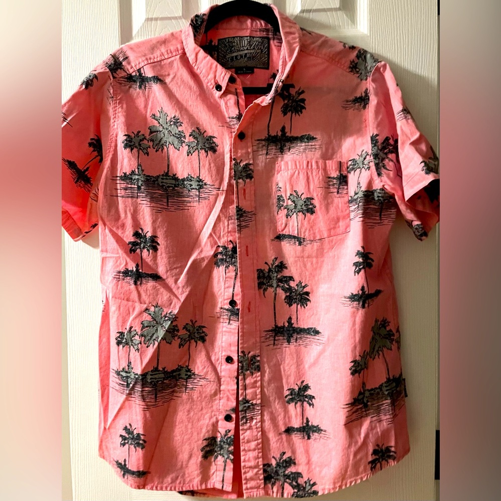 Men’s Brooklyn Cloth Mfg Co. Button Down Shirt- Size L, Pink w/ Palm trees